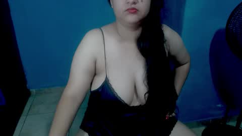 Snapshot of sweetkelly19 chatting on 03.25.26 sweetkelly19 online show from 03.25.26