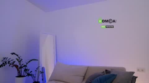 SweetKira1 online show from 04.18.26