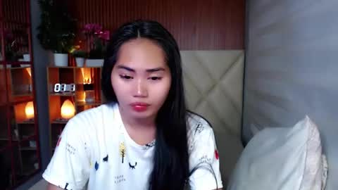   online show from 10.01.25
