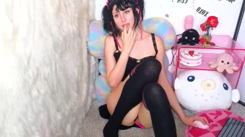 Snapshot of sweetlaumina chatting on 01.10.26 Sweet Laumina online show from 01.10.26