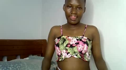 Snapshot of sweetlavie_ chatting on 04.07.26 Titi online show from 04.07.26