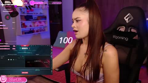 Snapshot of sweetlee_1 chatting on 12.12.24 online show from 12.12.24