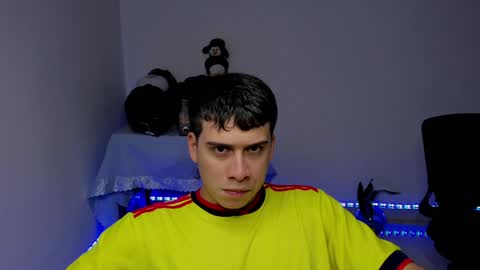 Snapshot of sweetlian_04 chatting on 12.10.24 Lian online show from 12.10.24