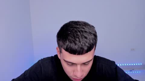 Snapshot of sweetlian_04 chatting on 01.07.25 Lian online show from 01.07.25