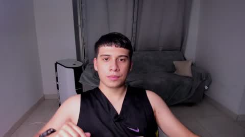 Snapshot of sweetlian_04 chatting on 02.09.25 Lian online show from 02.09.25