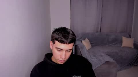 Snapshot of sweetlian_04 chatting on 02.24.25 Lian online show from 02.24.25