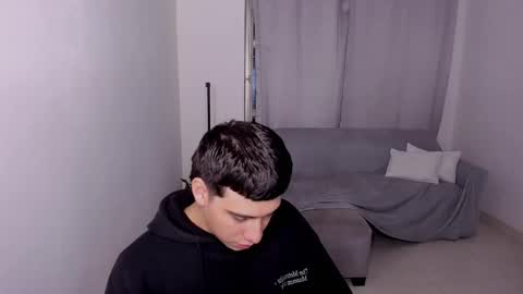 Snapshot of sweetlian_04 chatting on 02.27.25 Lian online show from 02.27.25