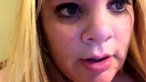 Lisa  online show from 01.04.25