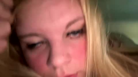 Lisa  online show from 01.22.25