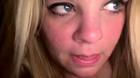 Lisa  online show from 02.24.25