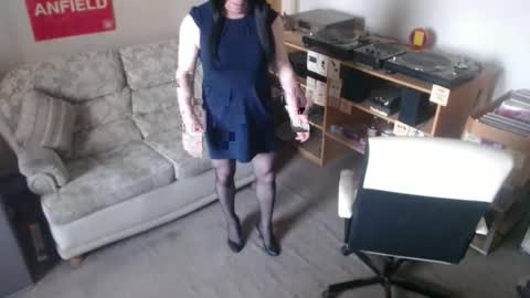 Snapshot of sweetlouise69 chatting on 12.24.24 sweetlouise69 online show from 12.24.24