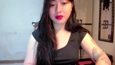 Snapshot of sweetlovepinay04 chatting on 12.06.24 Zoe online show from 12.06.24