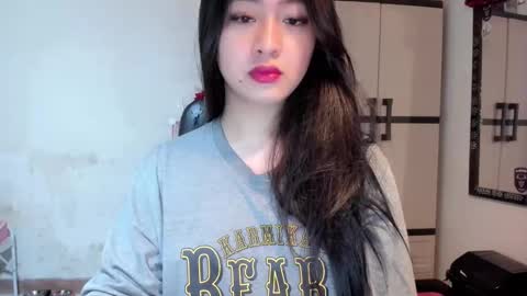 Snapshot of sweetlovepinay04 chatting on 01.01.25 Zoe online show from 01.01.25