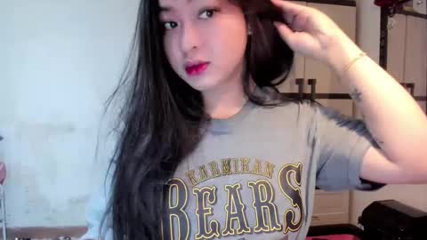 Snapshot of sweetlovepinay04 chatting on 01.04.25 Zoe online show from 01.04.25