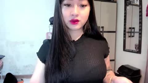 Snapshot of sweetlovepinay04 chatting on 02.27.25 Zoe online show from 02.27.25