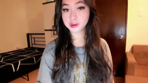 Snapshot of sweetlovepinay04 chatting on 09.21.25 Zoe online show from 09.21.25