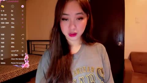 Snapshot of sweetlovepinay04 chatting on 11.09.25 Zoe online show from 11.09.25