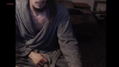 Snapshot of sweetlululove chatting on 12.08.24 akiles online show from 12.08.24