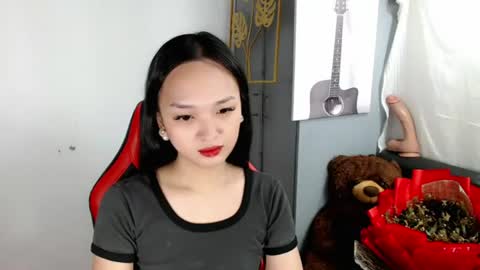 Snapshot of sweetlunarose chatting on 07.15.26 lilcherry online show from 07.15.26