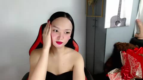 Snapshot of sweetlunarose chatting on 07.19.26 lilcherry online show from 07.19.26