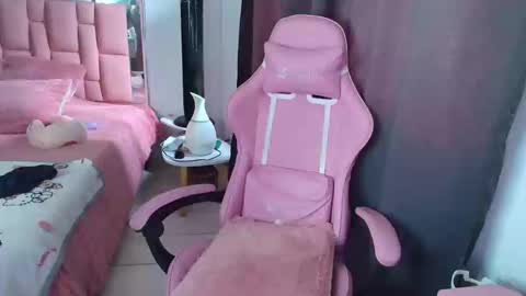 SweetLune online show from 12.27.24