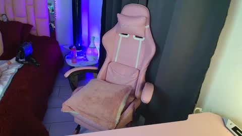 SweetLune online show from 01.05.25