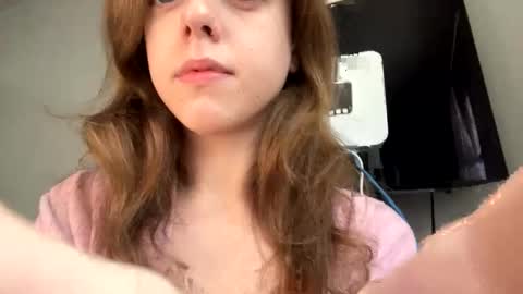 Snapshot of sweetmarie223 chatting on 04.11.26 sweetmarie223 online show from 04.11.26