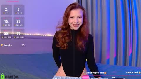 Snapshot of sweetmialissa chatting on 12.17.25 MiaLotte online show from 12.17.25