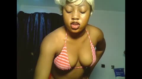 Snapshot of sweetmila9 chatting on 07.19.26 sweetmila9 online show from 07.19.26