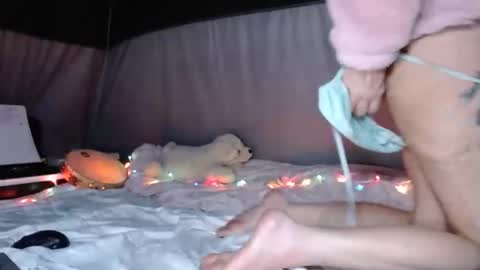 Snapshot of sweetnissapril chatting on 12.23.24 April online show from 12.23.24