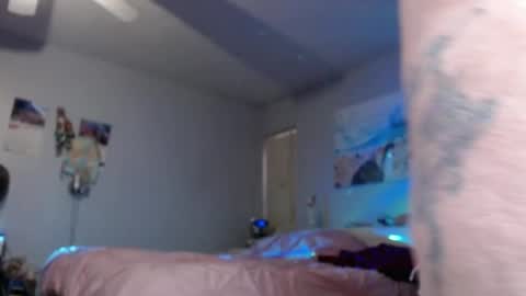 Snapshot of sweetnissapril chatting on 03.10.25 April online show from 03.10.25