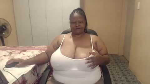 Snapshot of sweetnoziexxx chatting on 01.09.26 sweetnoziexxx online show from 01.09.26