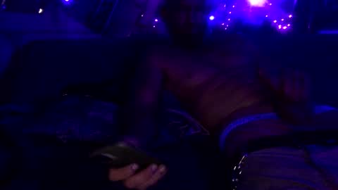 WeAim2PZzz online show from 12.16.24