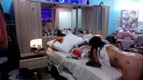 WeAim2PZzz online show from 02.05.25