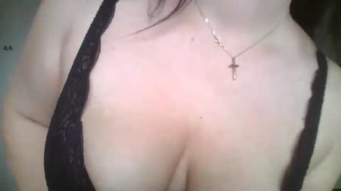 sweetpeach2025 online show from 11.26.25