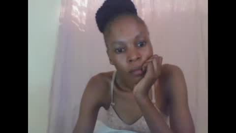 ESTHER online show from 01.24.25
