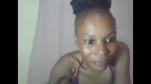 ESTHER online show from 01.25.25