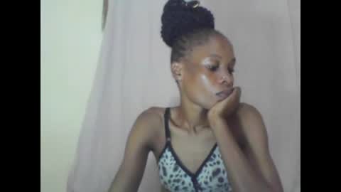 ESTHER online show from 01.27.25