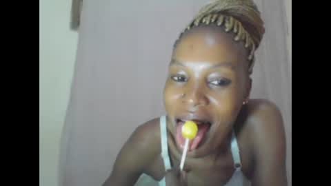 ESTHER online show from 02.04.25