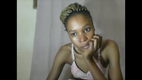 ESTHER online show from 03.02.25