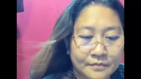 Snapshot of sweetpilipina88 chatting on 12.03.24 MIA online show from 12.03.24