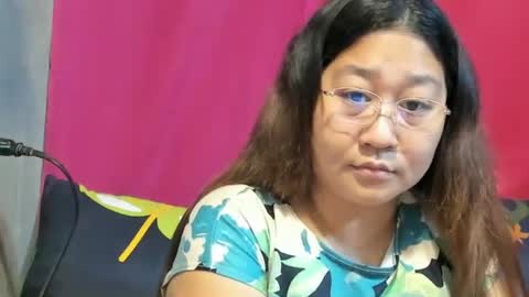 Snapshot of sweetpilipina88 chatting on 01.28.25 MIA online show from 01.28.25