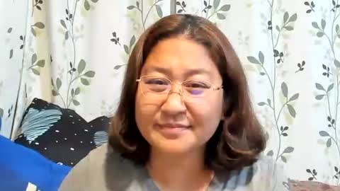 Snapshot of sweetpilipina88 chatting on 09.16.25 MIA online show from 09.16.25