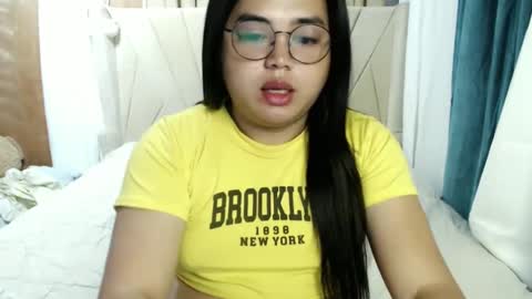 Snapshot of sweetprincess_athena chatting on 03.09.25 Princess Ella online show from 03.09.25