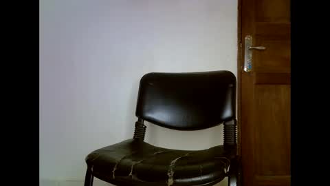 Snapshot of sweetrenne chatting on 02.13.25 sweetrenne online show from 02.13.25