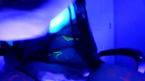 Sweetscar22 online show from 12.25.24