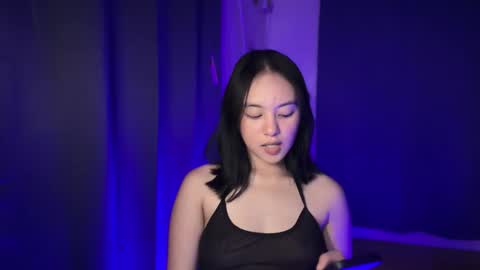 Snapshot of sweetsexyx_bella chatting on 06.01.26 sweetsexyx_bella online show from 06.01.26