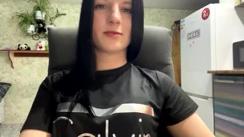 Snapshot of sweetshy99 chatting on 03.31.26 Sweet Shy online show from 03.31.26