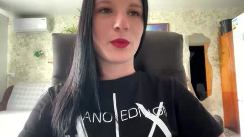 Snapshot of sweetshy99 chatting on 04.03.26 Sweet Shy online show from 04.03.26