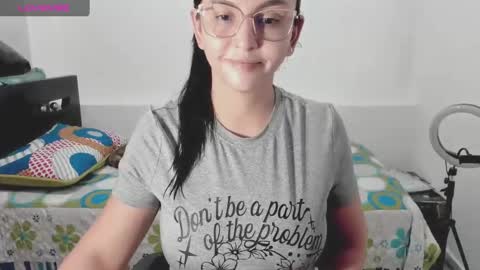 lili online show from 01.17.25